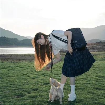 想吃掉我的非人少女